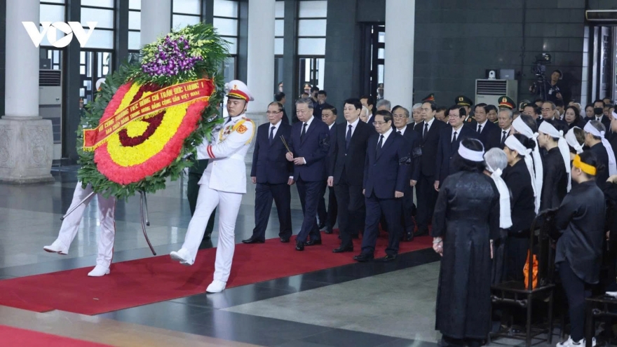 State funeral held for former President Tran Duc Luong